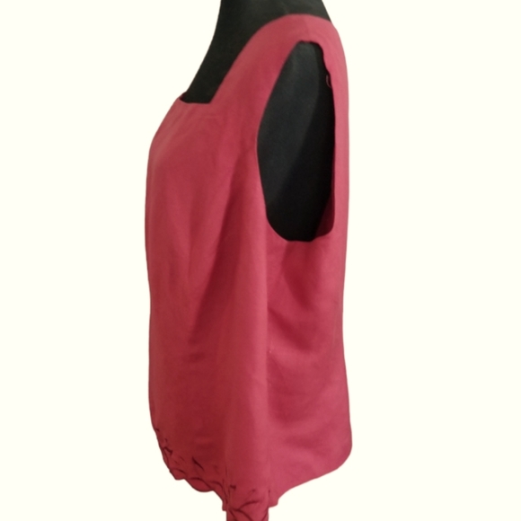 Linen blend coral/melon color shell tank summer top, w/ embroidered detail - Picture 2 of 9